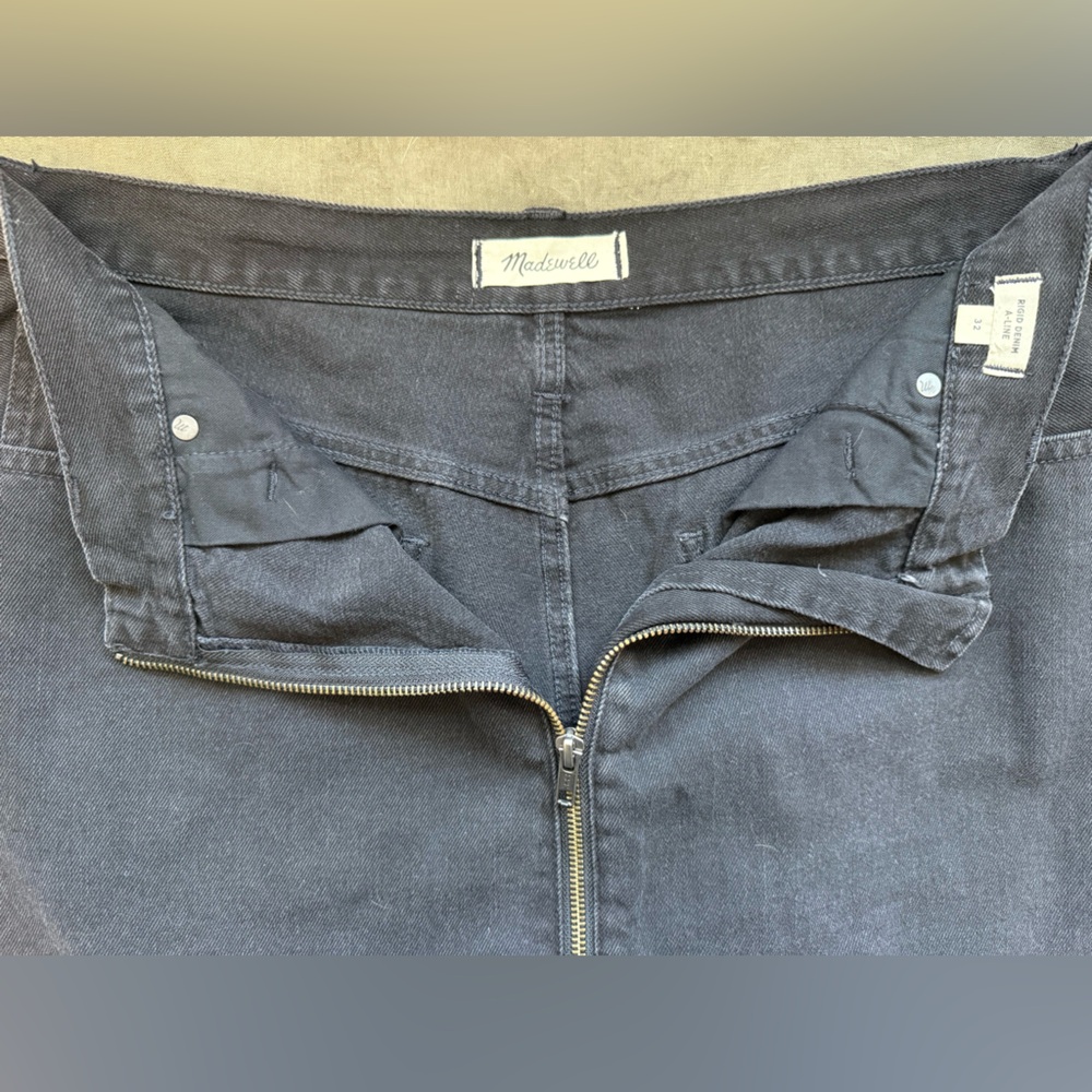Madewell Black Denim Zip-Front Mini Skirt - Picture 3 of 4